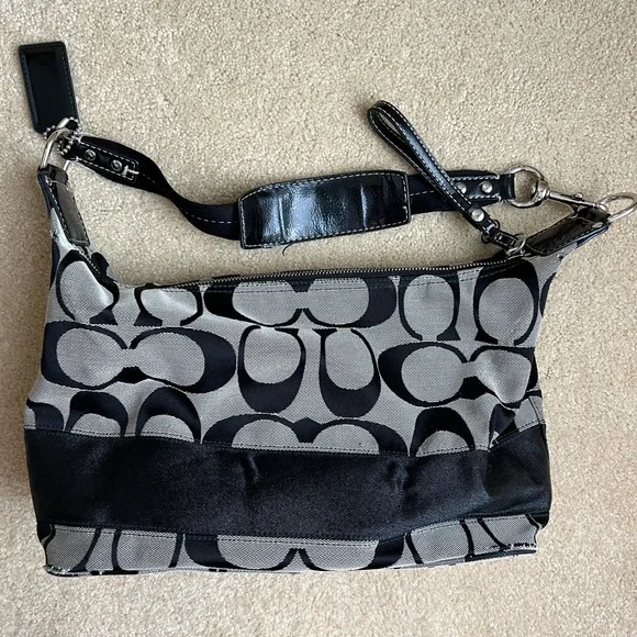 Coach Black Purse - Picture 3 of 8